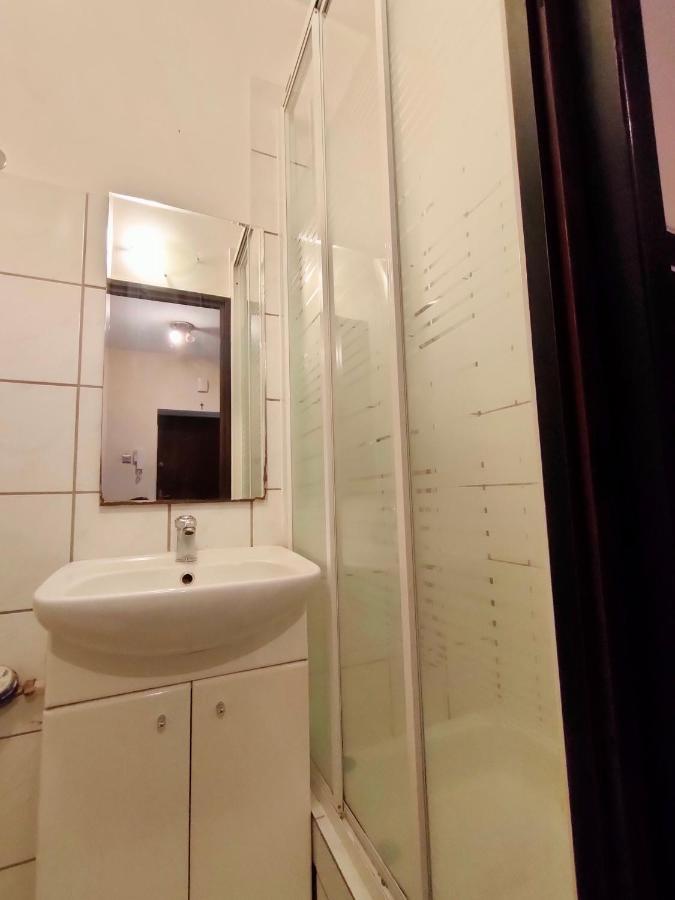 Hallera Wrocław Eksteriør bilde